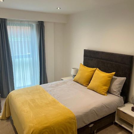 Lovely 2 Bed Apartment In Leeds Centre Kültér fotó